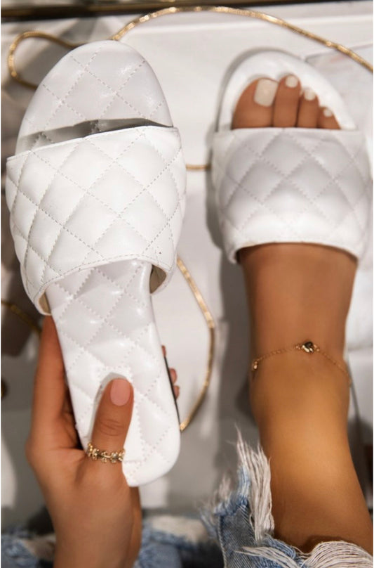 Soft Luxe Quilted Slides – Cloud White